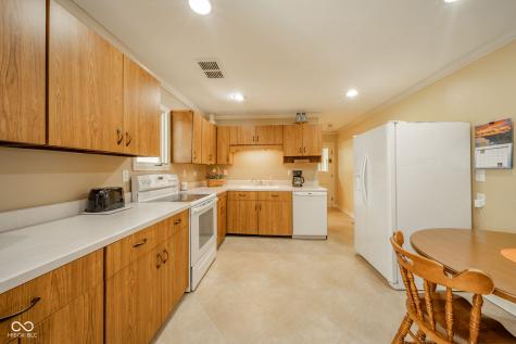 1020 E Shockley Road Muncie IN 47302