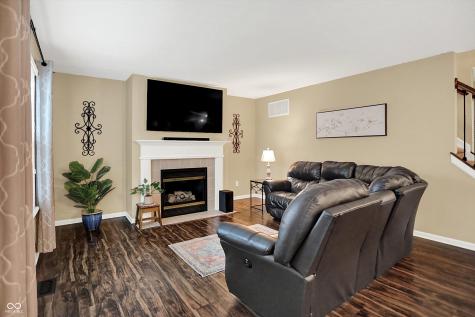 7215 Braxton Drive Noblesville IN 46062