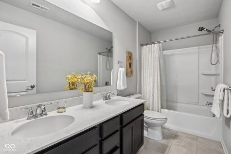 3769 Conifer Drive Zionsville IN 46077