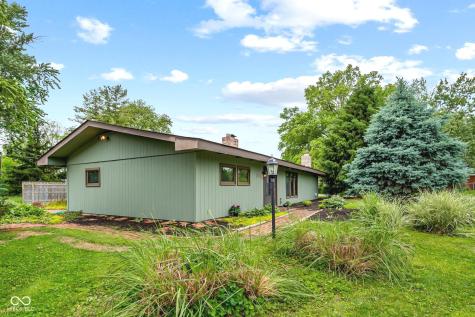 895 Raymond Street Plainfield IN 46168