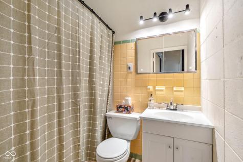 895 Raymond Street Plainfield IN 46168