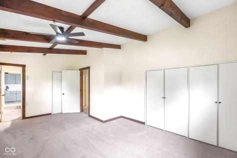895 Raymond Street Plainfield IN 46168