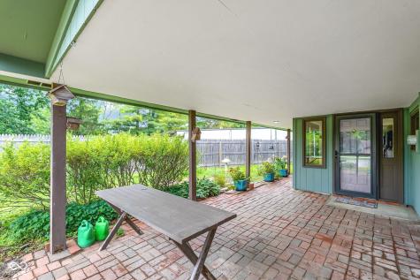 895 Raymond Street Plainfield IN 46168