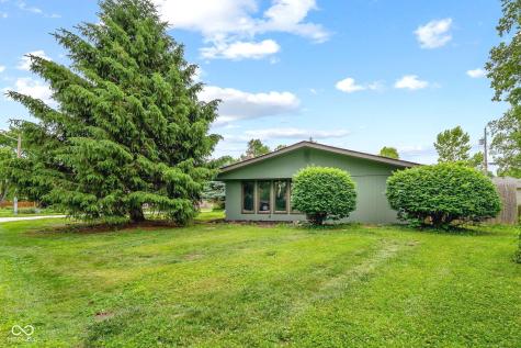 895 Raymond Street Plainfield IN 46168