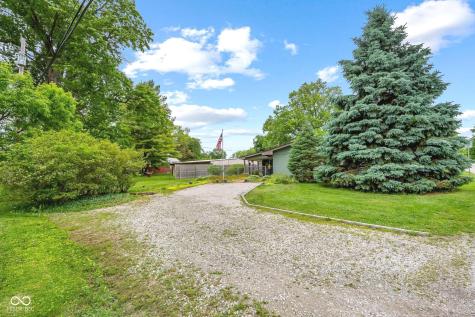 895 Raymond Street Plainfield IN 46168