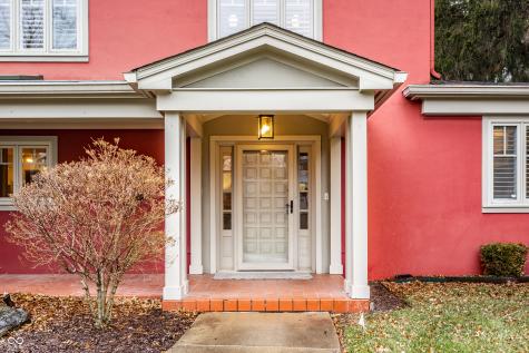 7162 N Pennsylvania Street Indianapolis IN 46240