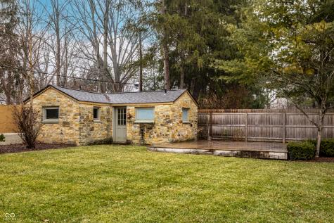 7162 N Pennsylvania Street Indianapolis IN 46240