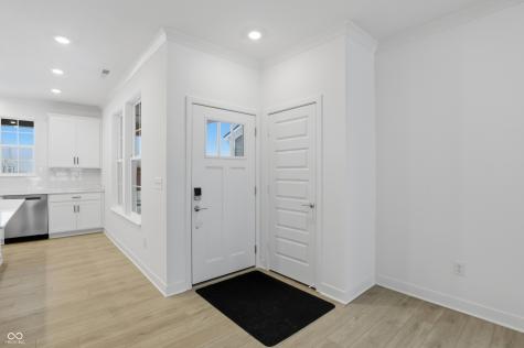 5199 Nettleton Way Avon IN 46123