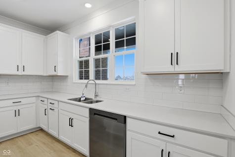 5199 Nettleton Way Avon IN 46123