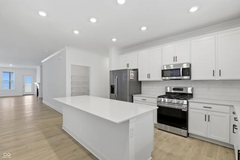 5199 Nettleton Way Avon IN 46123