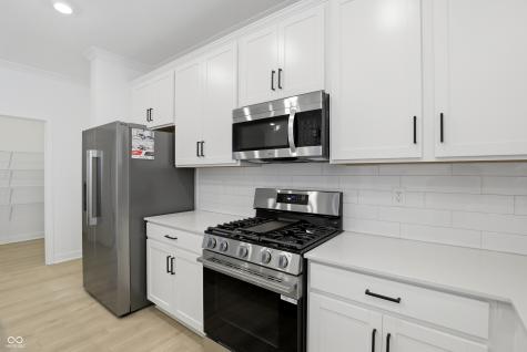 5199 Nettleton Way Avon IN 46123