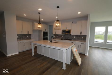9935 Redwood Peak Lane Indianapolis IN 46259