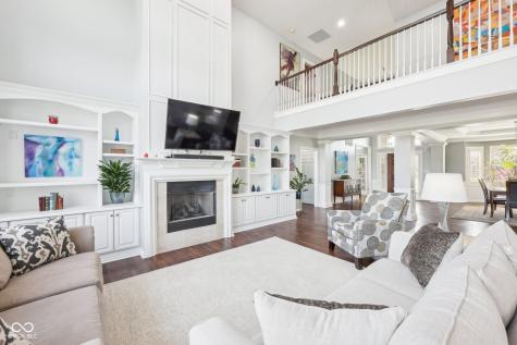 476 Sapphire Drive Carmel IN 46032
