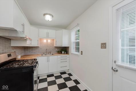4236 Winthrop Avenue Indianapolis IN 46205