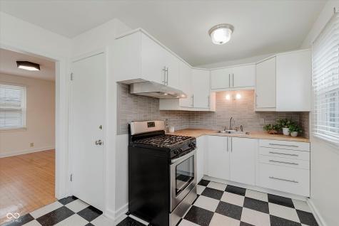 4236 Winthrop Avenue Indianapolis IN 46205