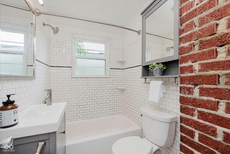 4236 Winthrop Avenue Indianapolis IN 46205