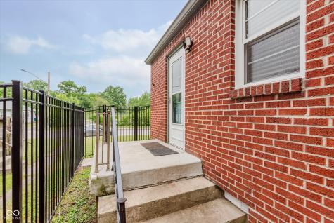 4236 Winthrop Avenue Indianapolis IN 46205