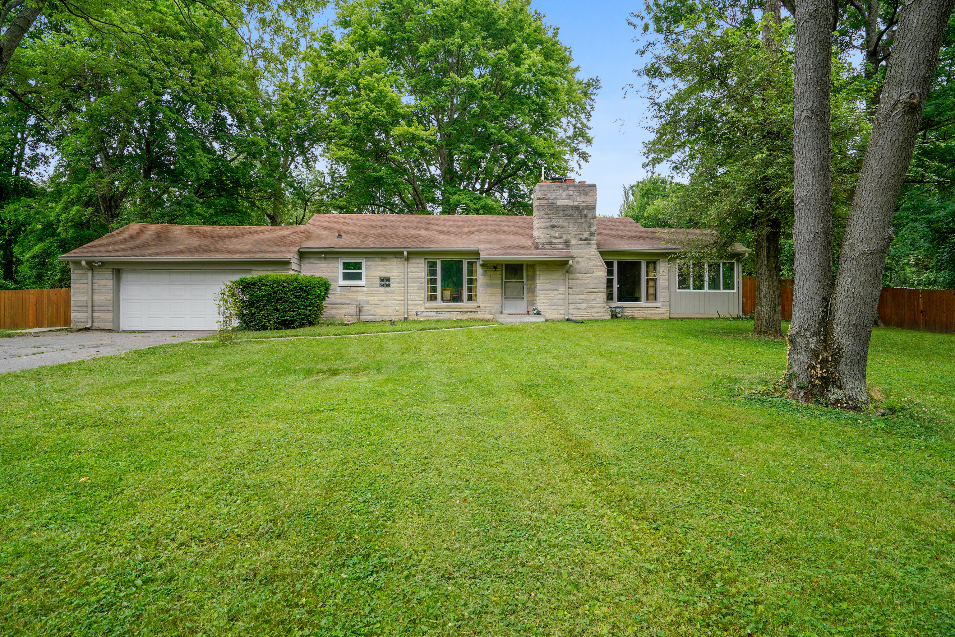 6751 Allisonville Road Indianapolis IN 46220