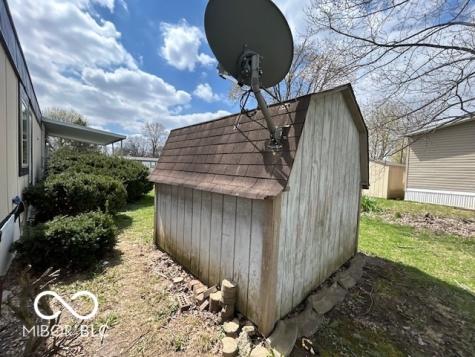 9218 Wind River Court Indianapolis IN 46234
