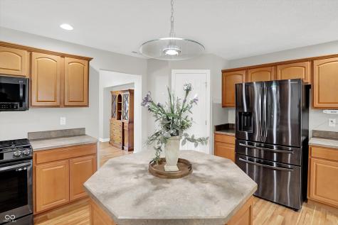 421 Lowry Street Jamestown IN 46147