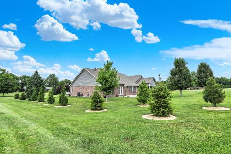 421 Lowry Street Jamestown IN 46147