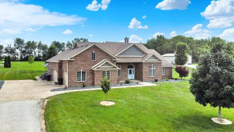 421 Lowry Street Jamestown IN 46147