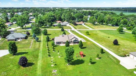 421 Lowry Street Jamestown IN 46147