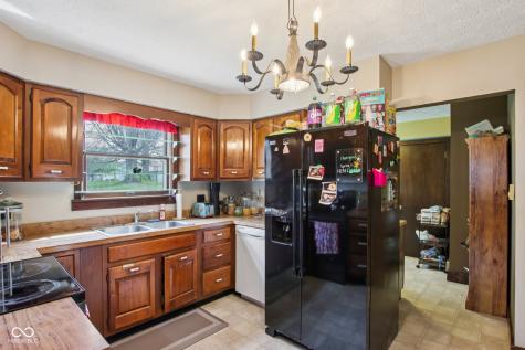 345 E Main Street Jamestown IN 46147
