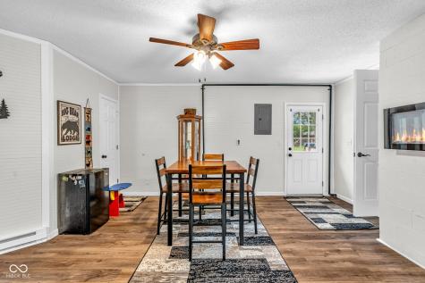 4851 Wycliff East Drive Indianapolis IN 46221