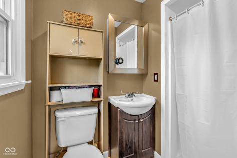4851 Wycliff East Drive Indianapolis IN 46221