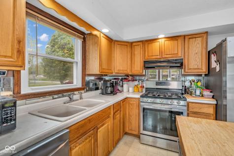 4851 Wycliff East Drive Indianapolis IN 46221
