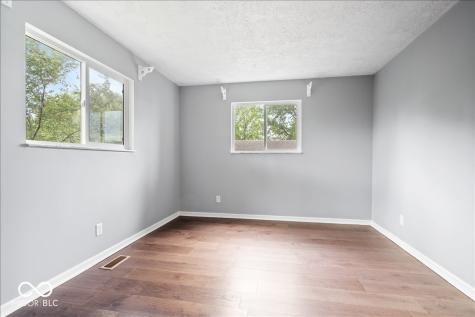 9115 E Washington Street Indianapolis IN 46229