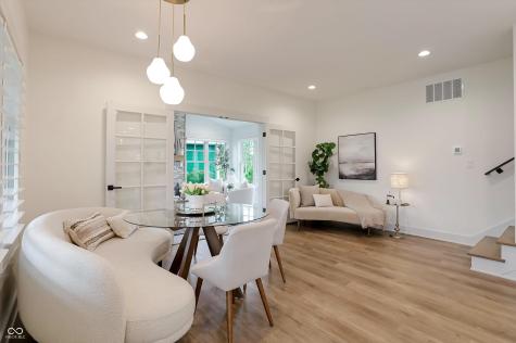 5714 Inglenook Way Zionsville IN 46077