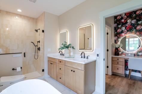 5714 Inglenook Way Zionsville IN 46077
