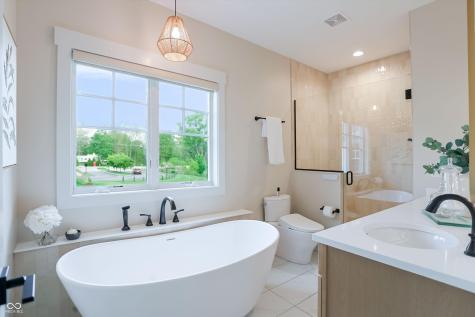 5714 Inglenook Way Zionsville IN 46077