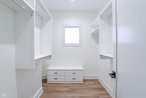 5714 Inglenook Way Zionsville IN 46077