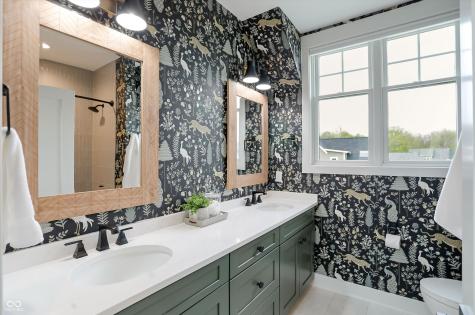 5714 Inglenook Way Zionsville IN 46077