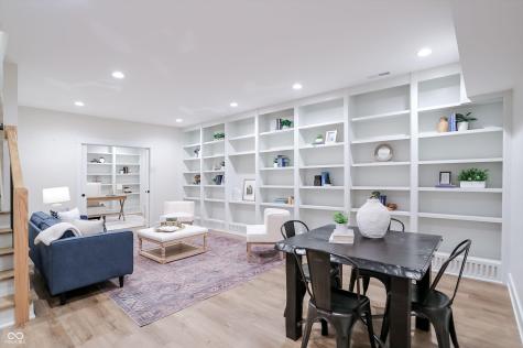 5714 Inglenook Way Zionsville IN 46077
