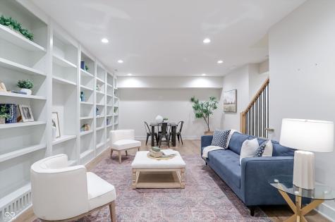5714 Inglenook Way Zionsville IN 46077