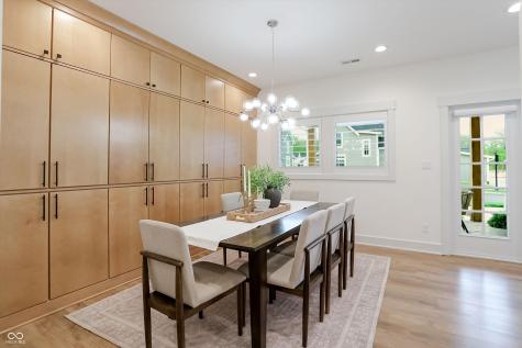 5714 Inglenook Way Zionsville IN 46077