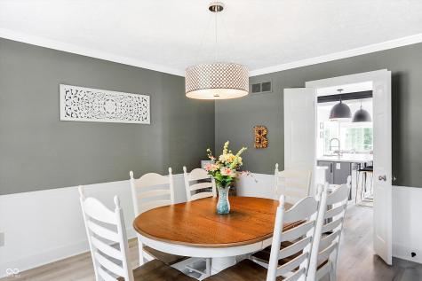 630 Sugarbush Drive Zionsville IN 46077