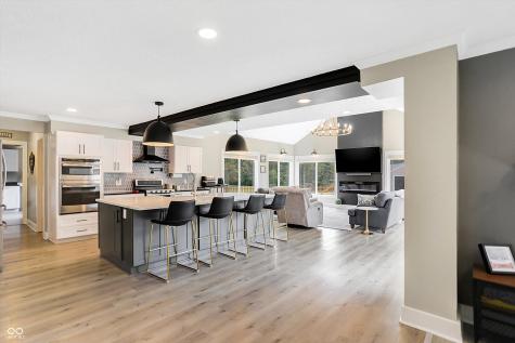 630 Sugarbush Drive Zionsville IN 46077
