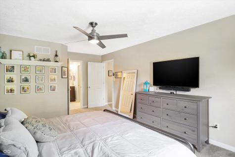 630 Sugarbush Drive Zionsville IN 46077
