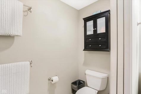 630 Sugarbush Drive Zionsville IN 46077