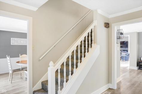 630 Sugarbush Drive Zionsville IN 46077