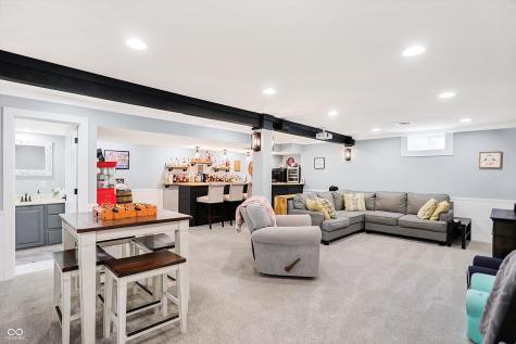 630 Sugarbush Drive Zionsville IN 46077