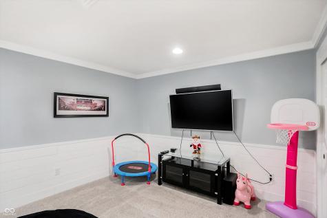 630 Sugarbush Drive Zionsville IN 46077