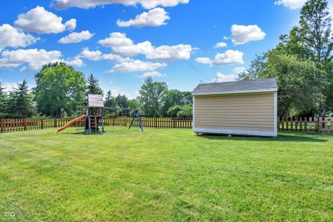 630 Sugarbush Drive Zionsville IN 46077