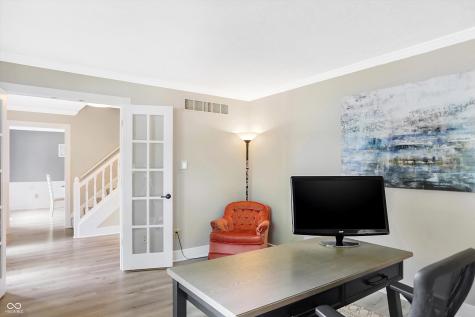 630 Sugarbush Drive Zionsville IN 46077