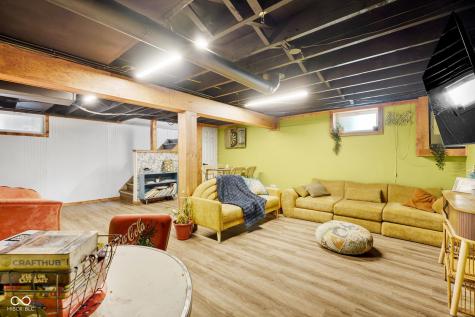 606 W 7th Street Seymour IN 47274